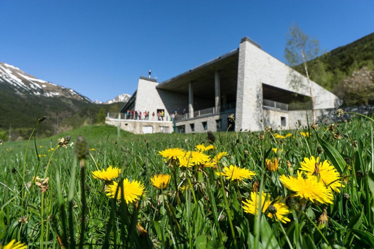 Monnatura Pirineus Son Del Pi Exterior foto